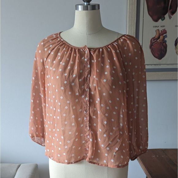 $5 in bundle - oversized Peach polka dot blouse XS - Picture 2 of 4